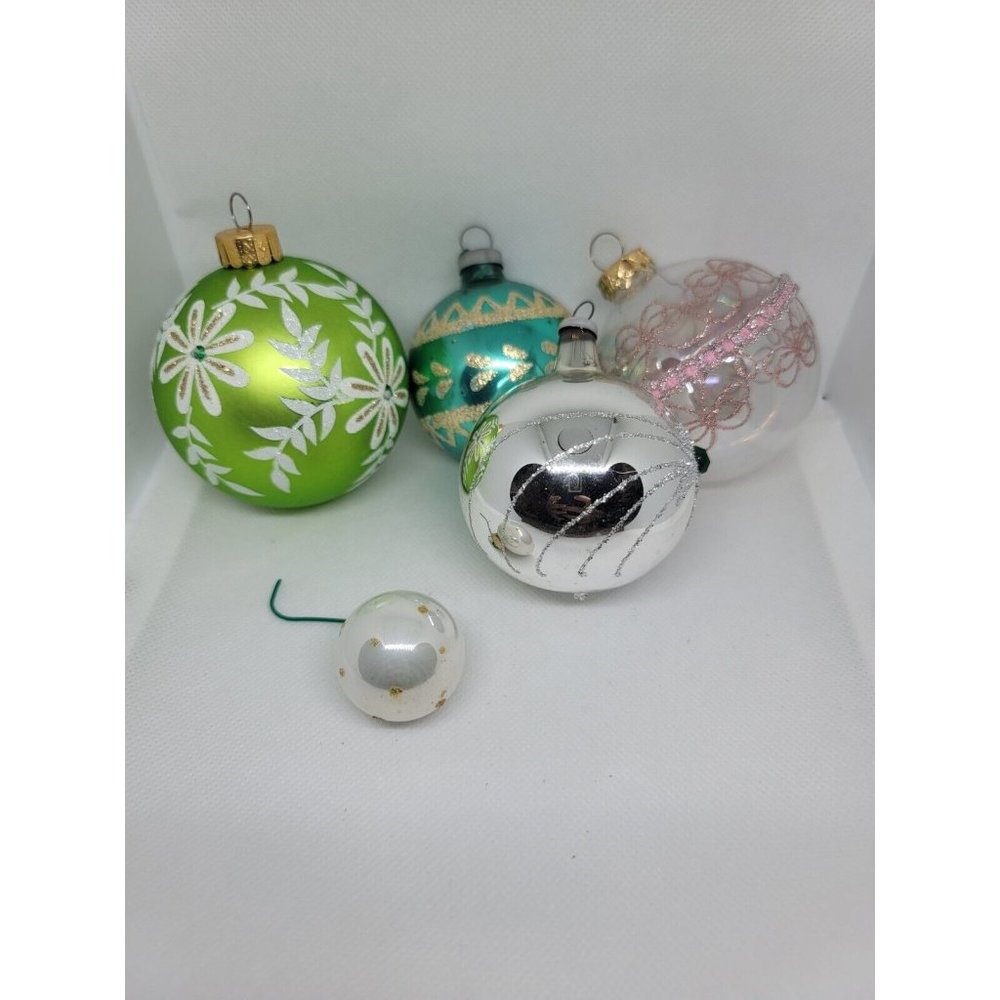 Vtg Assorted Christmas glass Ornaments Glitter Stencil ribbon lot of 5